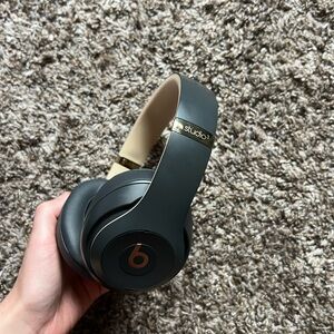 Beats Studio 3